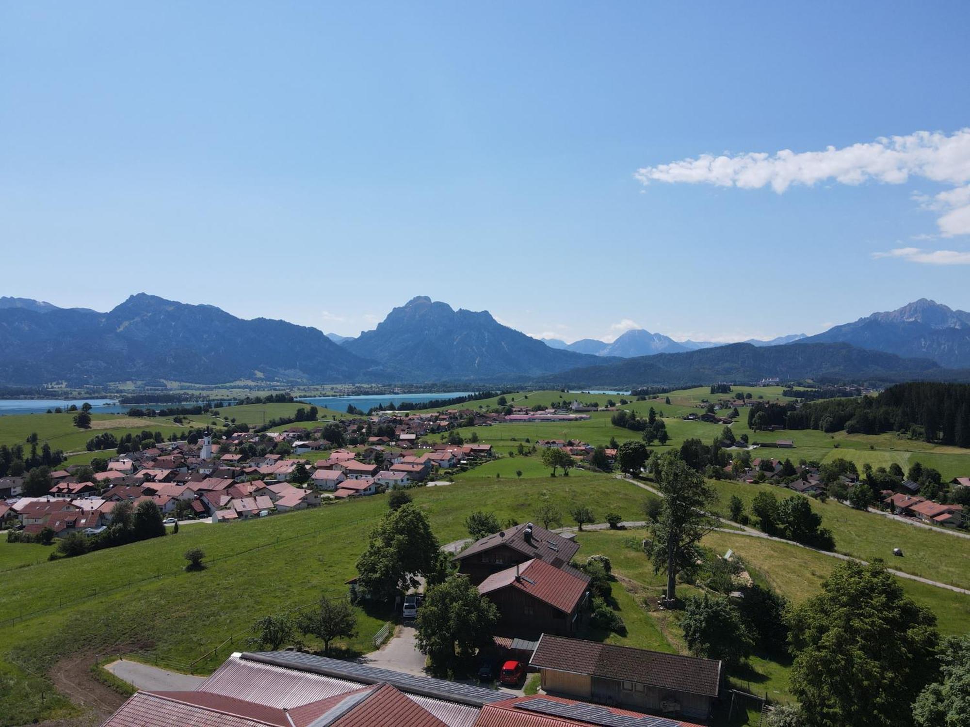 Chalet - Ferienwohnungen - Biohof Stoeger - Panoramasuedbalkon - Grandiose Aussicht Auf See, Berge Und Schloss Neuschwanstein Rieden am Forggensee Exterior photo
